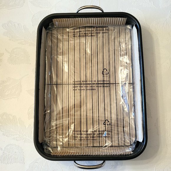 Non-Stick Lasagna Roasting Pan with Rack - Picture 3 of 9